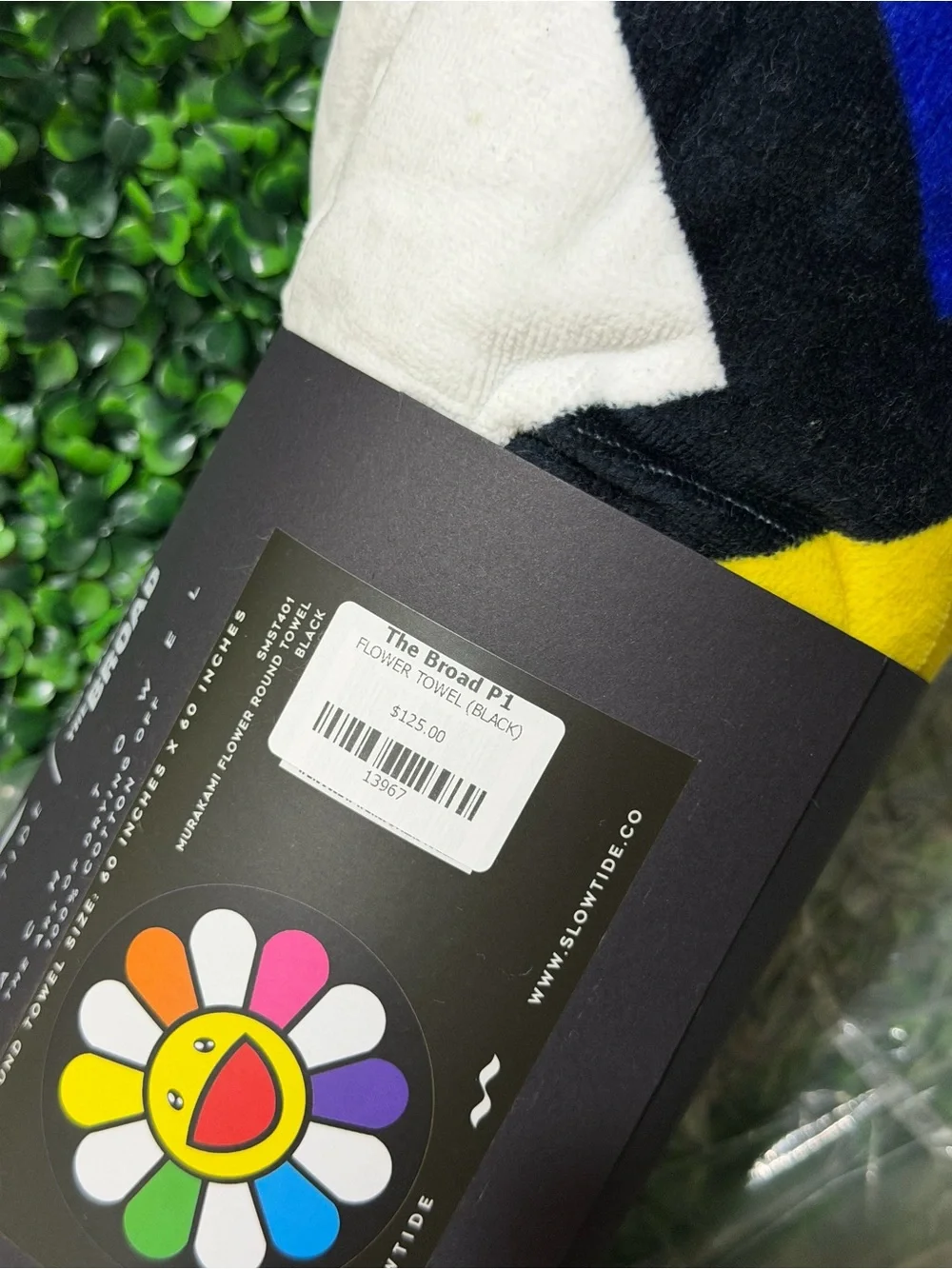 NWT Slowtide x The Broad Murakami Flower Round Beach Towel - Multicolor Smiley